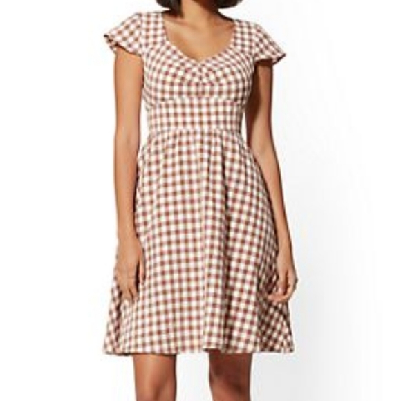 New York & Company Dresses & Skirts - RELISTED Gingham fit and flare dress